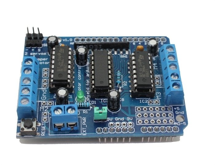 L293D Motor Shield